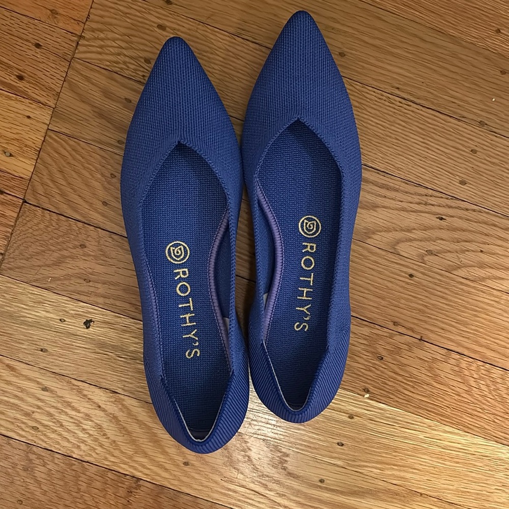Rothy’s size 8 cornflower blue pointed flat, brand new